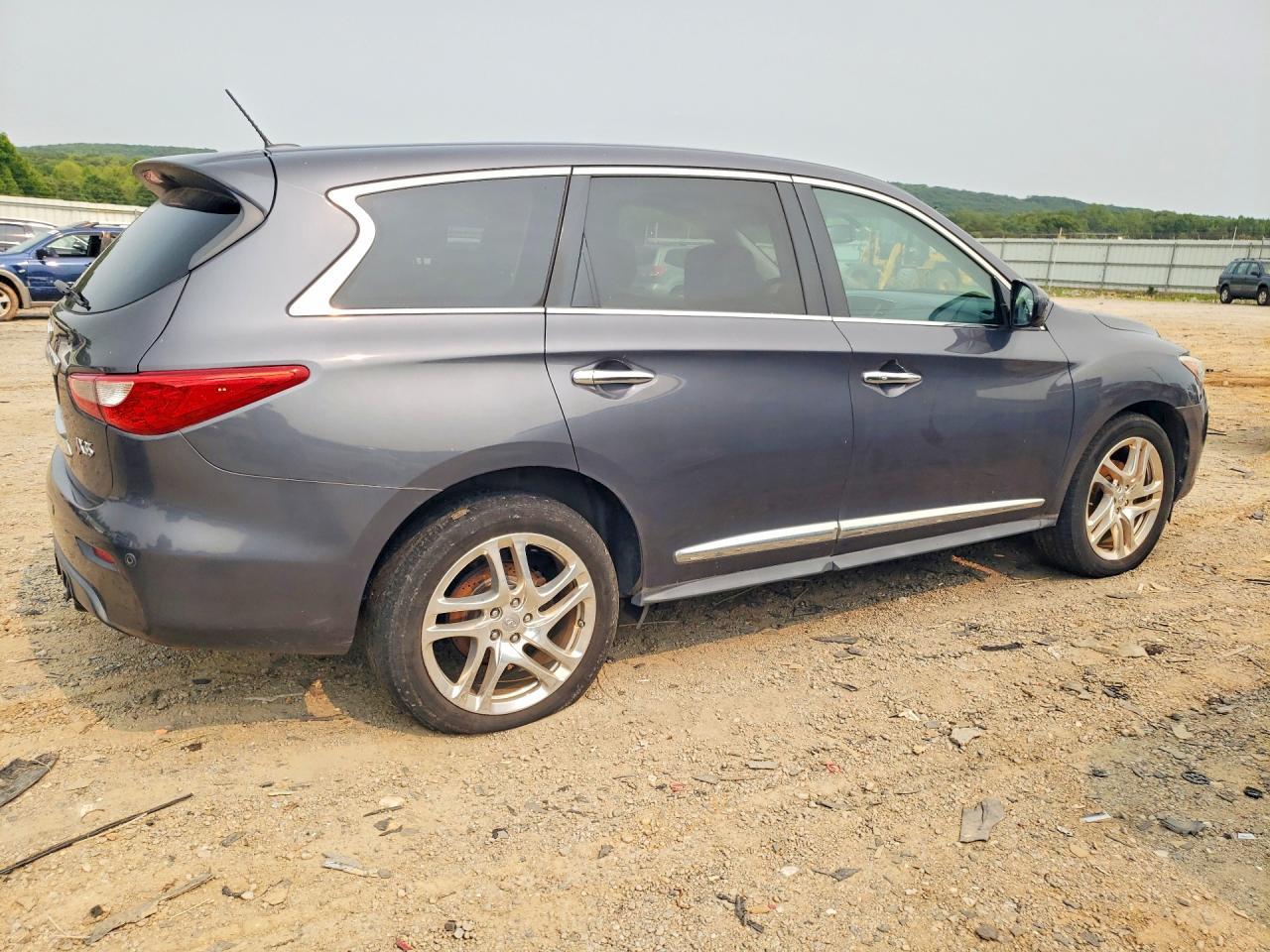2013 Infiniti Jx35 Base - Image 3