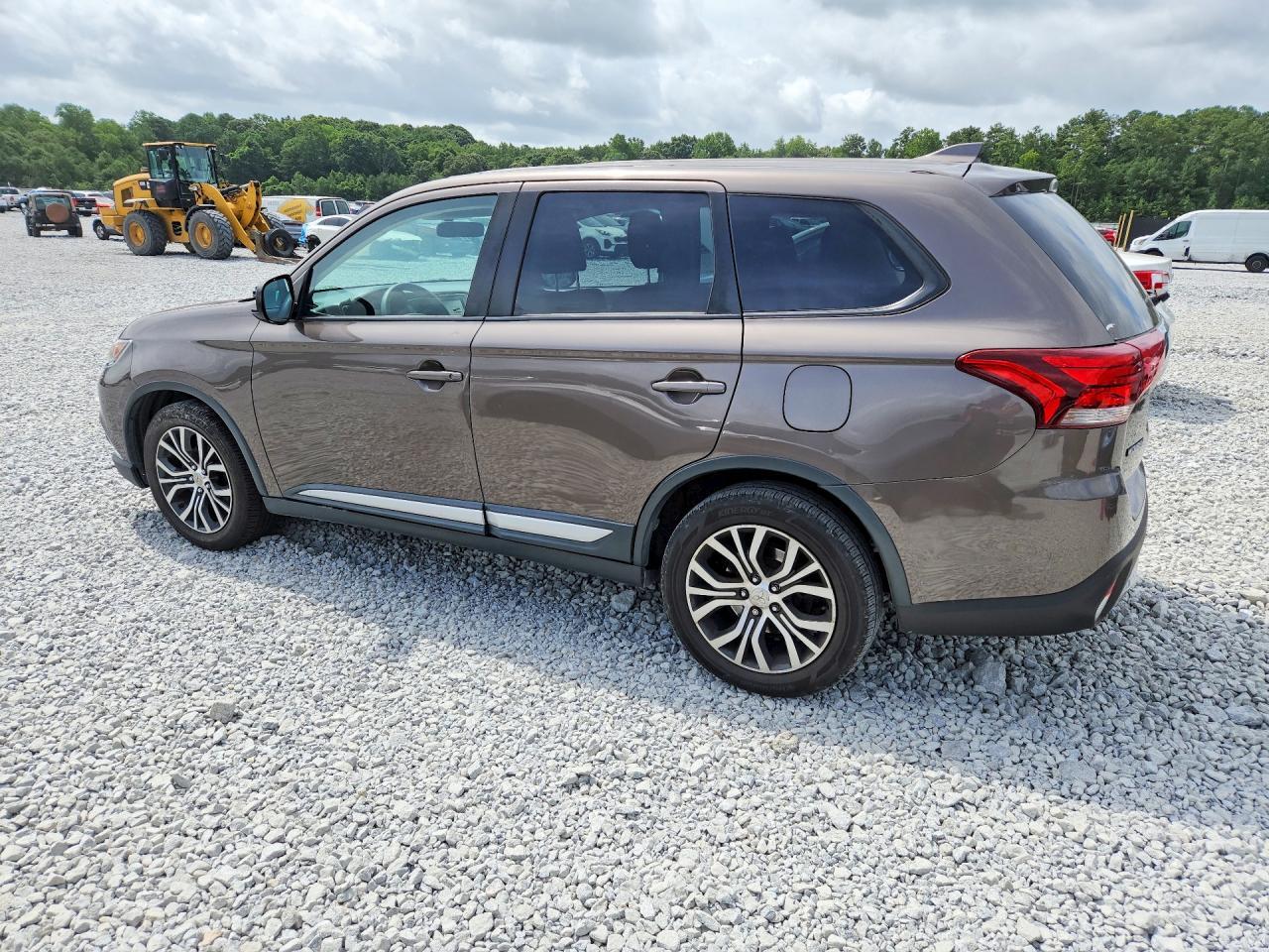 2018 Mitsubishi Outlander Es - Фото 2