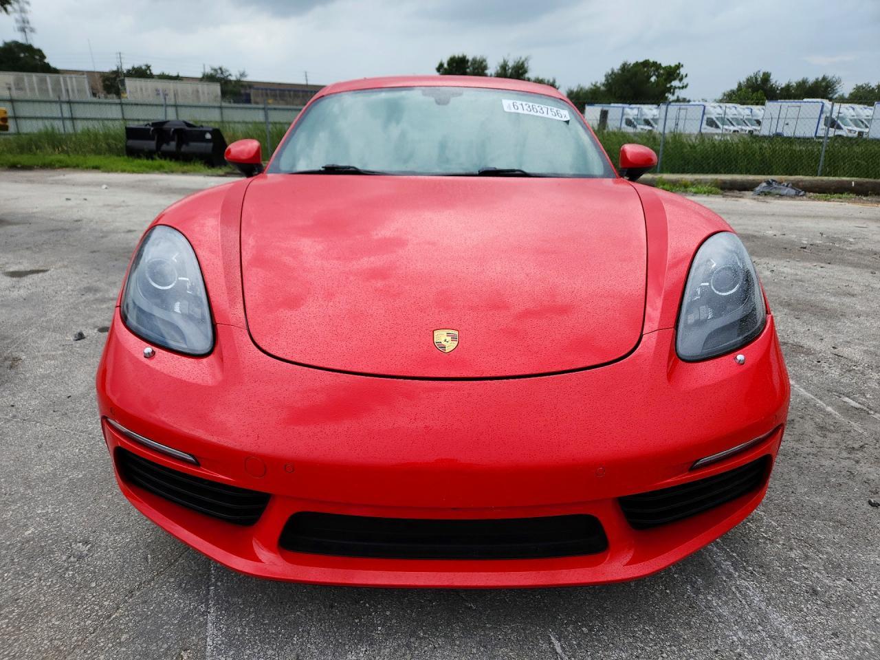 2017 Porsche Cayman - Image 5