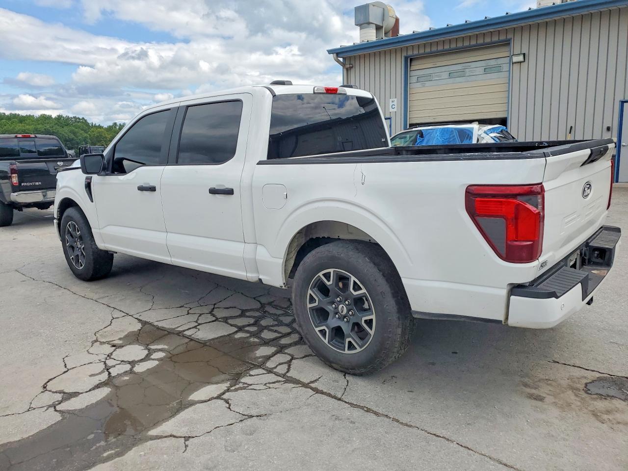 2024 Ford F150 Stx - Фото 2