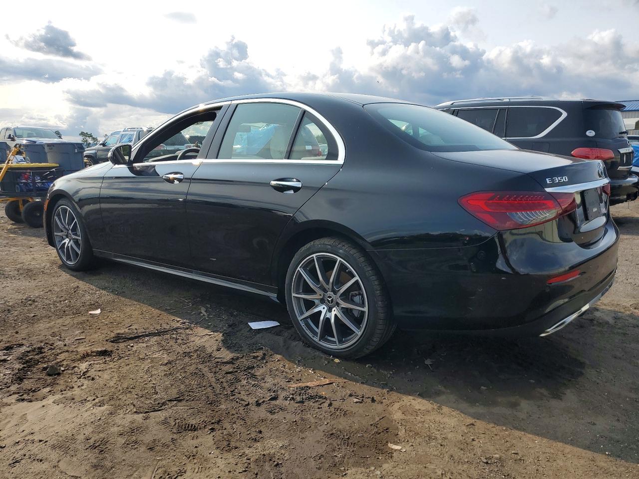 2023 Mercedes-Benz E 350 4Matic - Фото 2