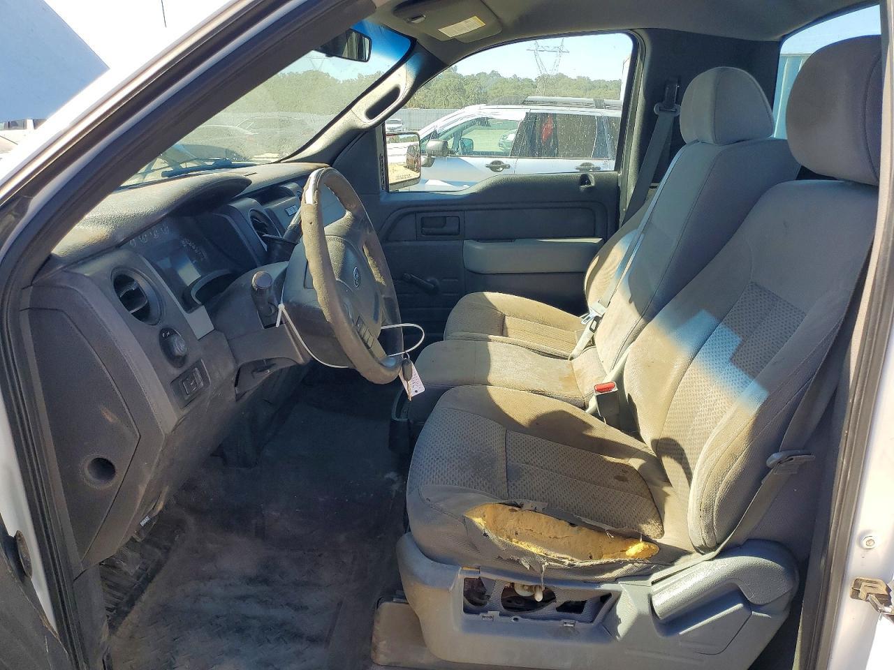2012 Ford F150 - Image 7