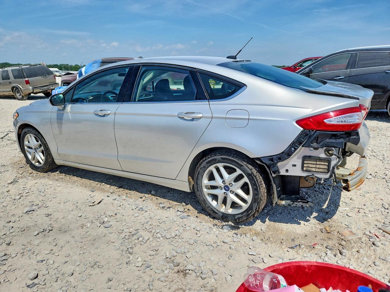 2016 Ford Fusion Se - Фото 2