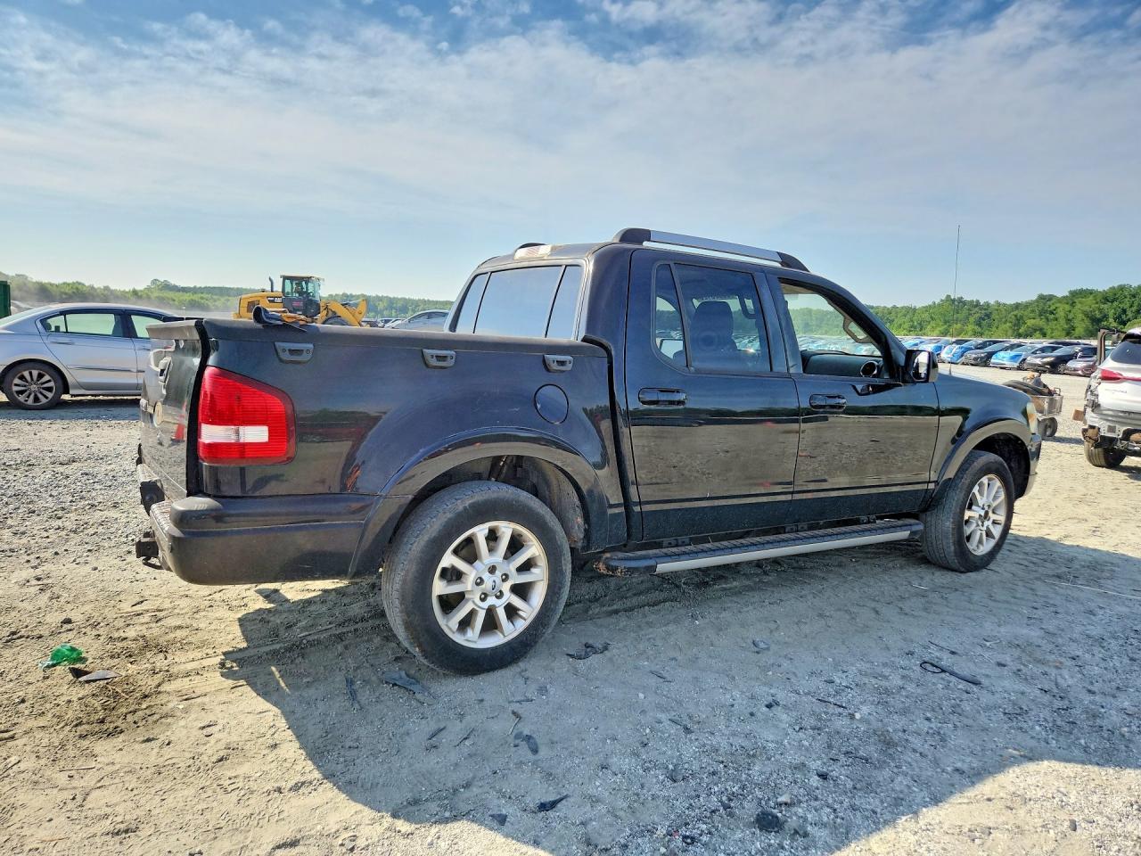 2009 Ford Explorer Sport Trac Limited - Image 3