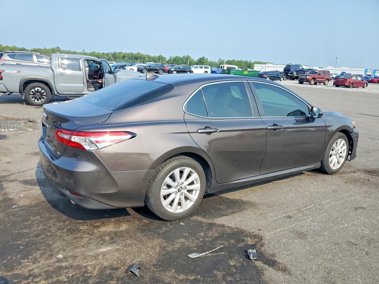 2020 Toyota Camry Le - Image 3