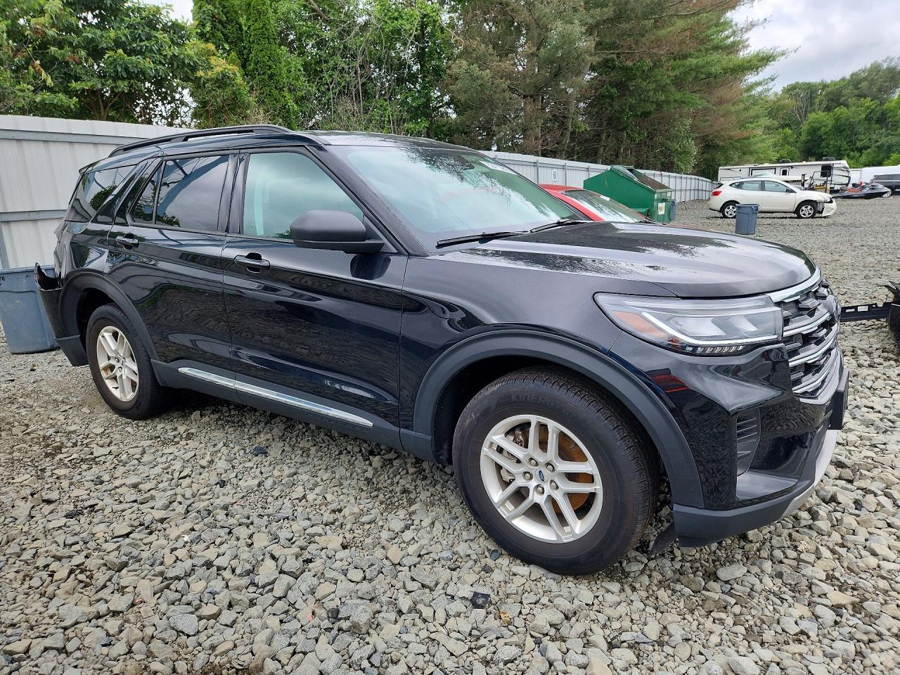 2025 Ford Explorer Active - Image 4