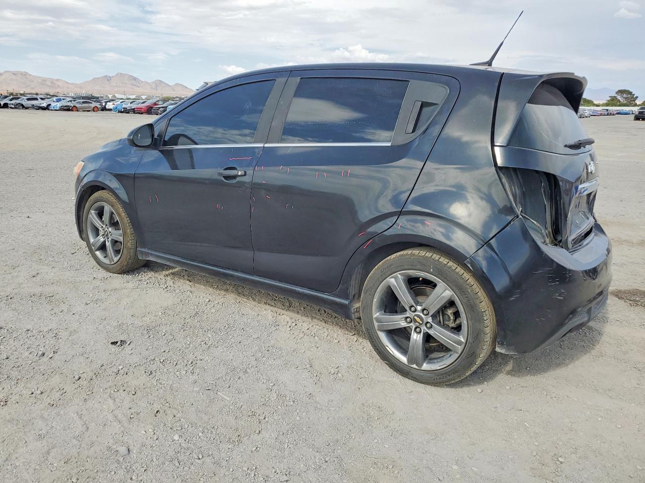 2014 Chevrolet Sonic Rs - Фото 2