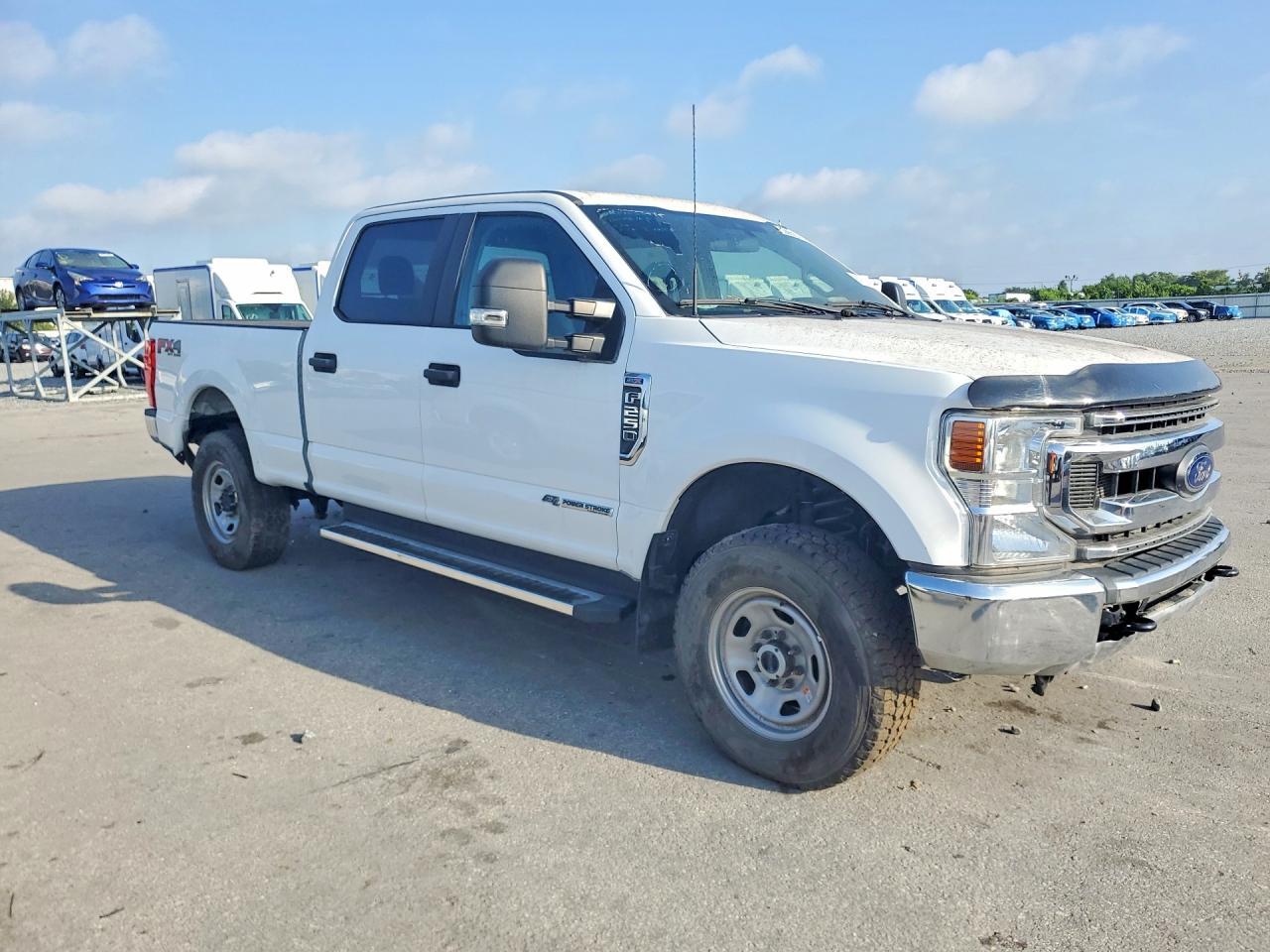 2022 Ford F250 Super Duty - Фото 4