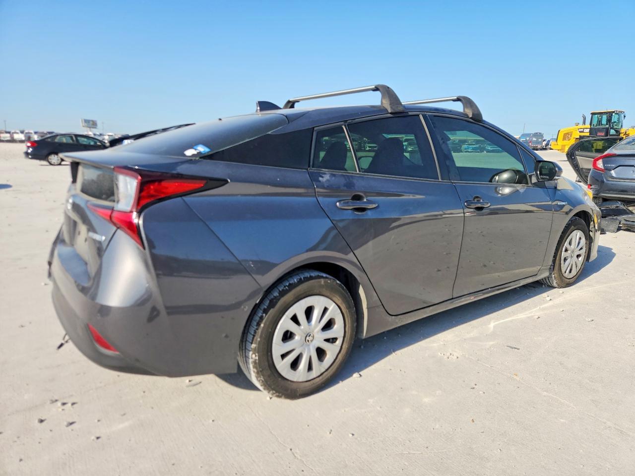 2022 Toyota Prius Le - Фото 3