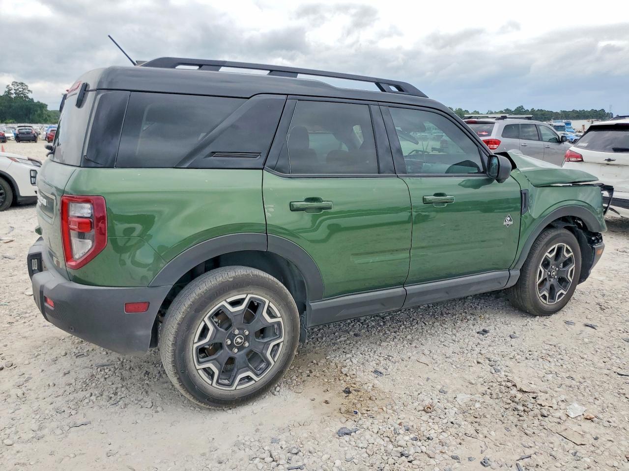 2025 Ford Bronco Sport Outer Banks - Фото 3