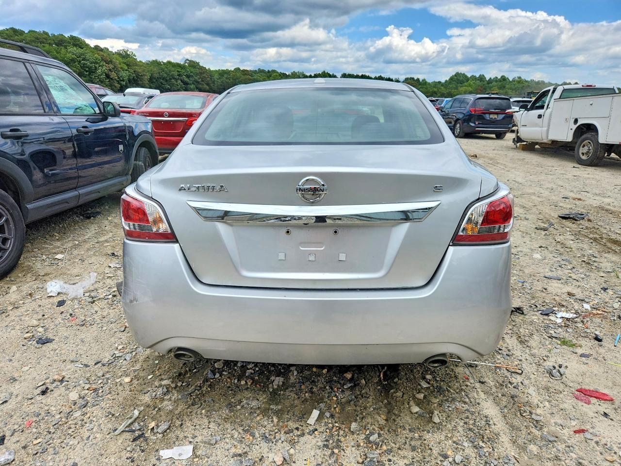 2015 Nissan Altima 2.5 S - Image 6