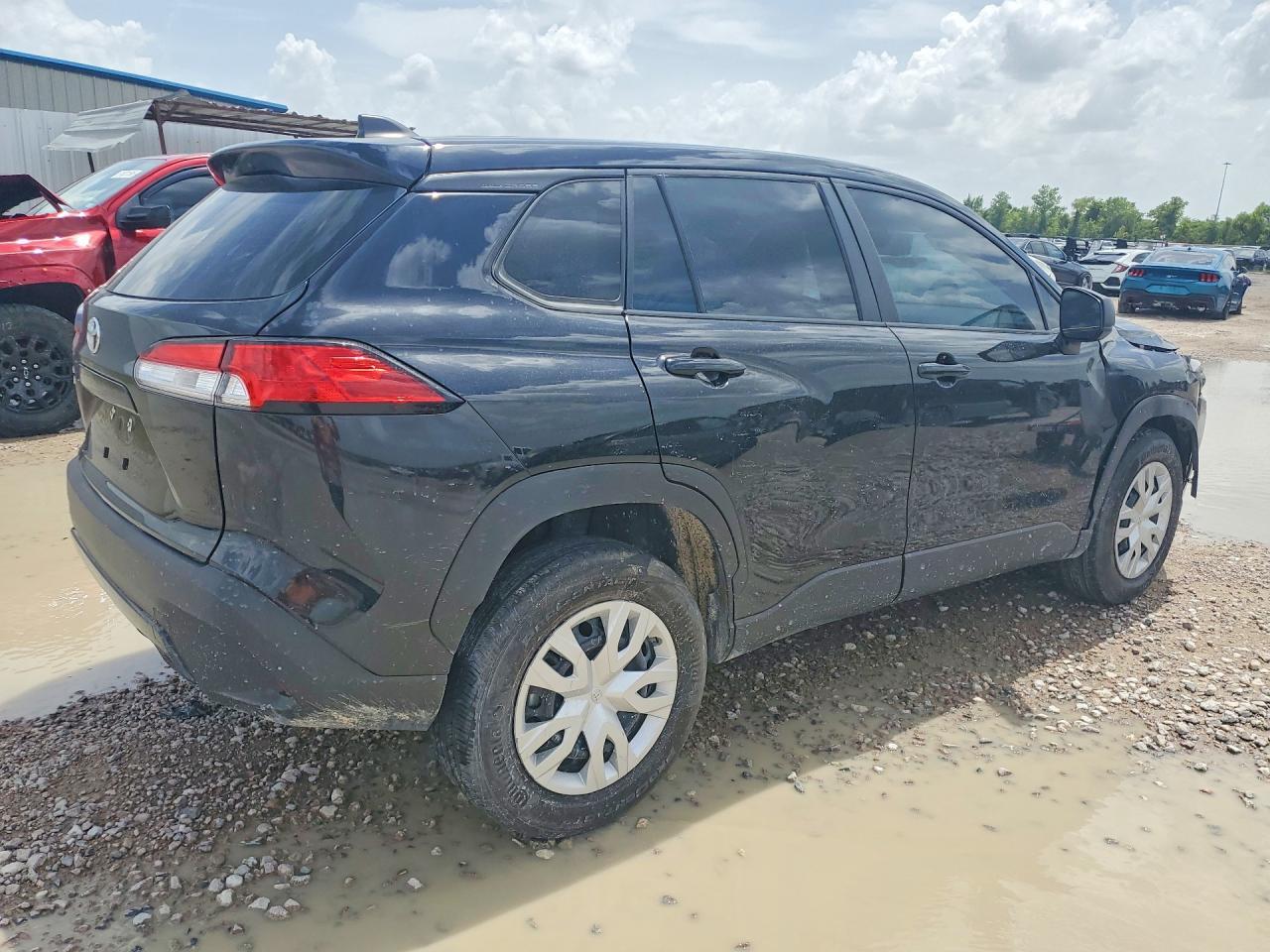 2025 Toyota Corolla Cross L - Фото 3