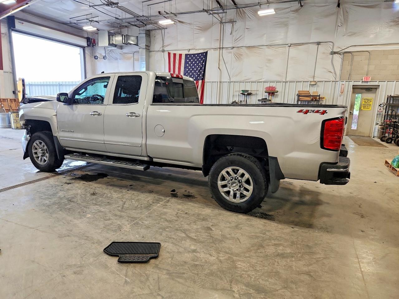 2018 Chevrolet Silverado K2500 Heavy Duty Ltz - Фото 2