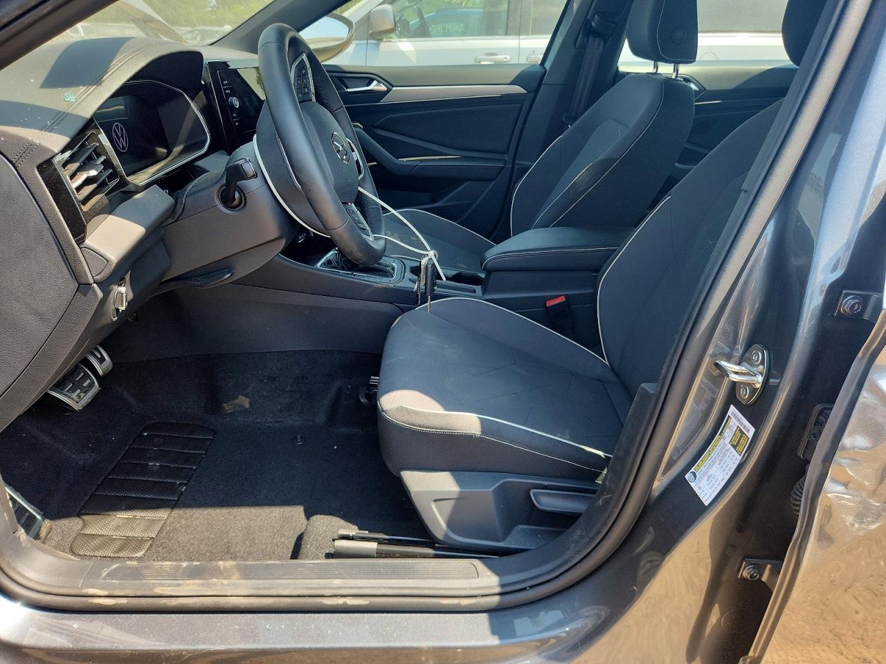 2026 Volkswagen Jetta Sport - Image 7