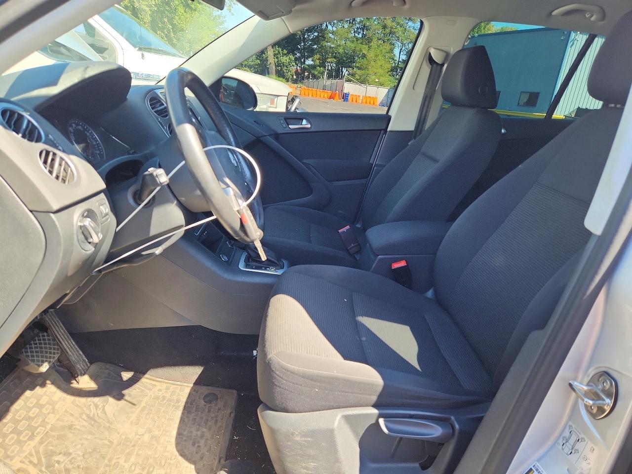 2017 Volkswagen Tiguan S - Фото 7