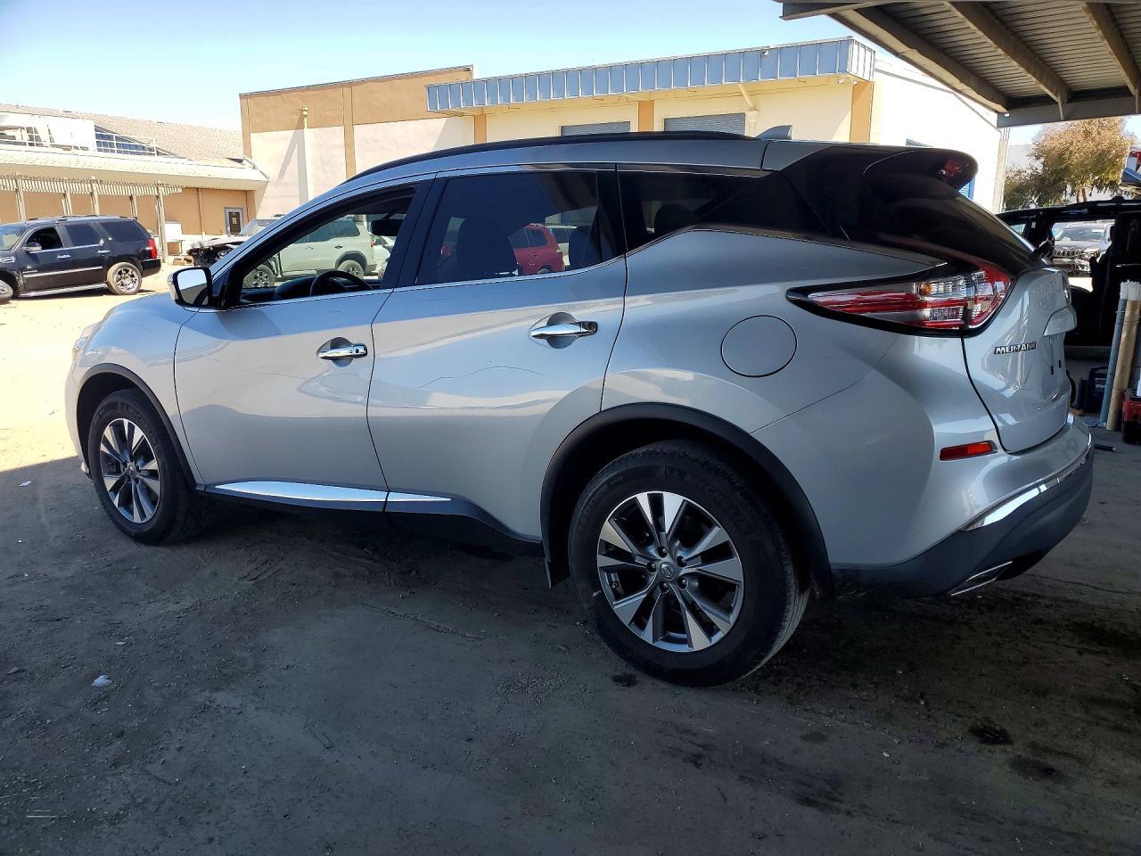 2018 Nissan Murano Sv - Image 2