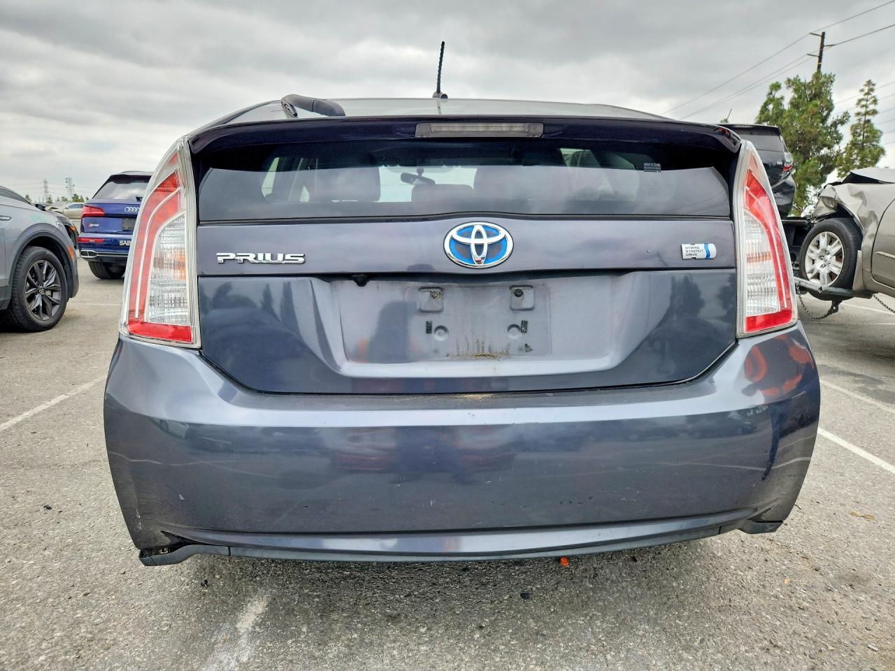 2012 Toyota Prius Two - Image 6