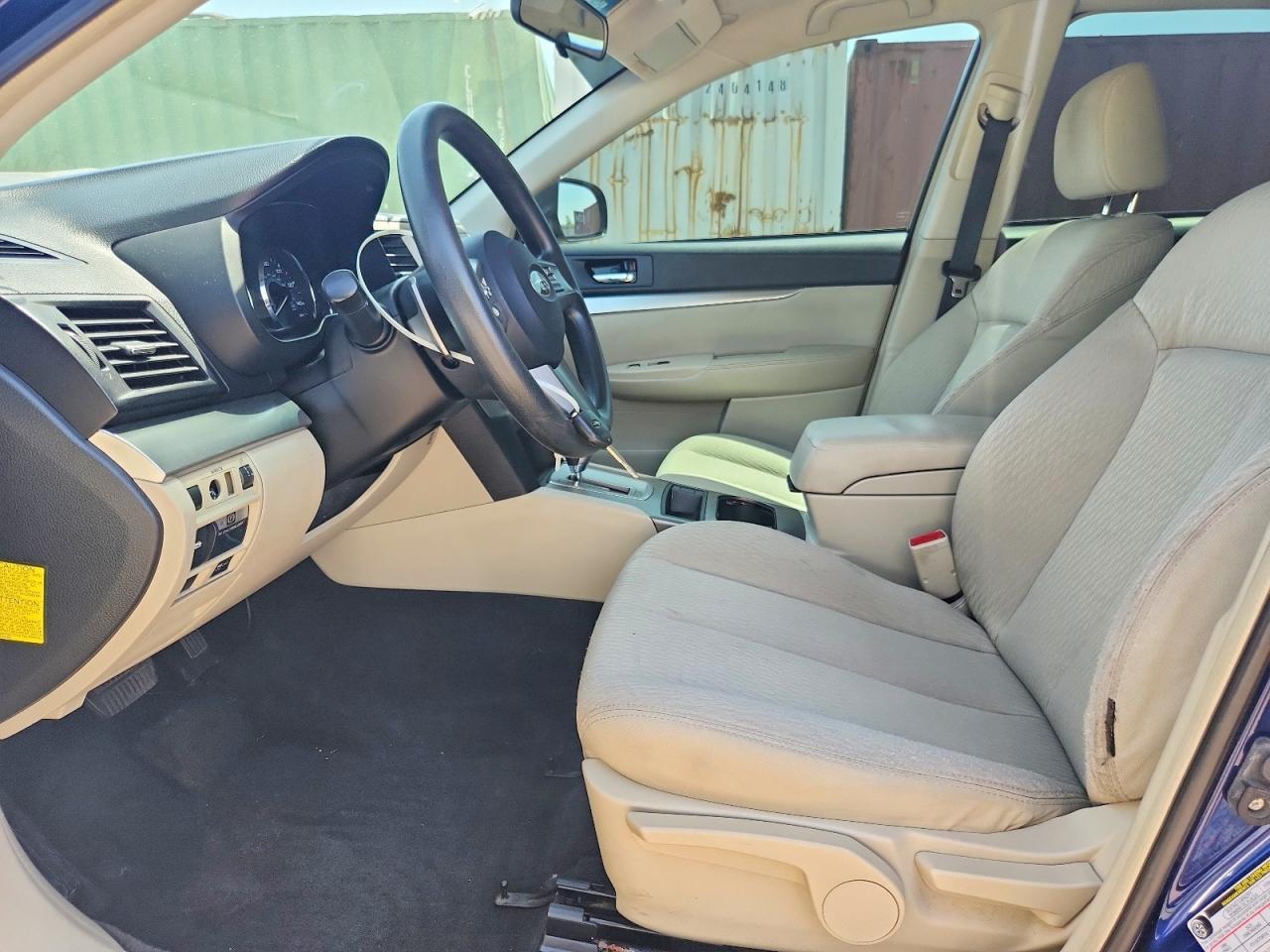 2010 Subaru Outback 2.5I - Фото 7