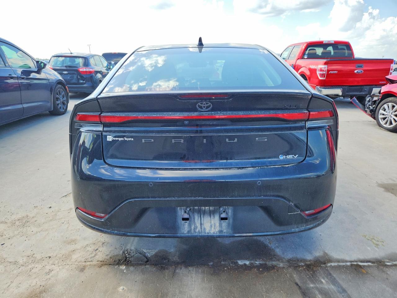 2025 Toyota Prius Xle - Фото 6