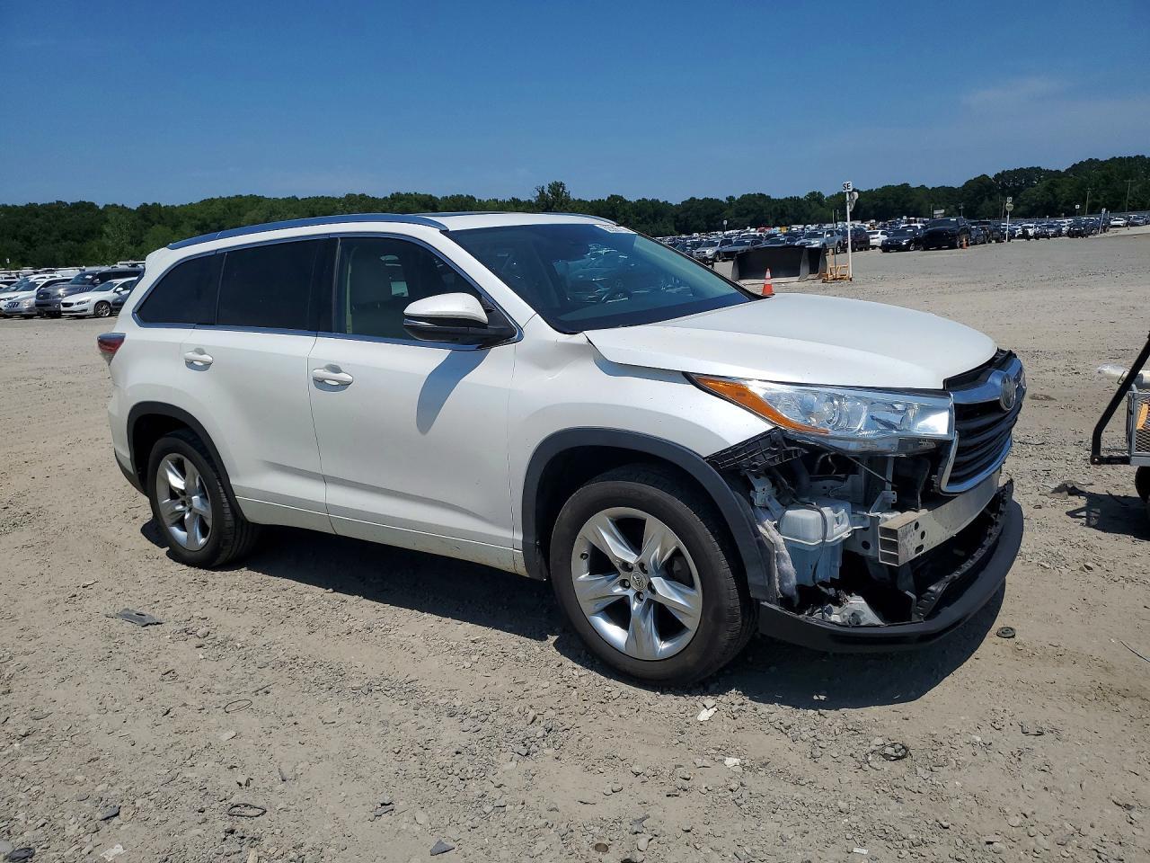 2015 Toyota Highlander Limited Platinum - Image 4