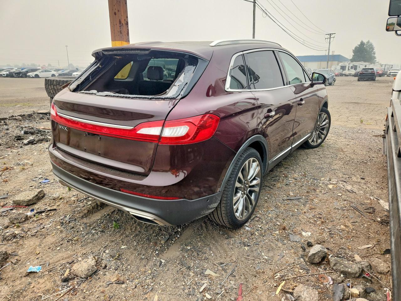 2017 Lincoln Mkx Reserve - Image 3