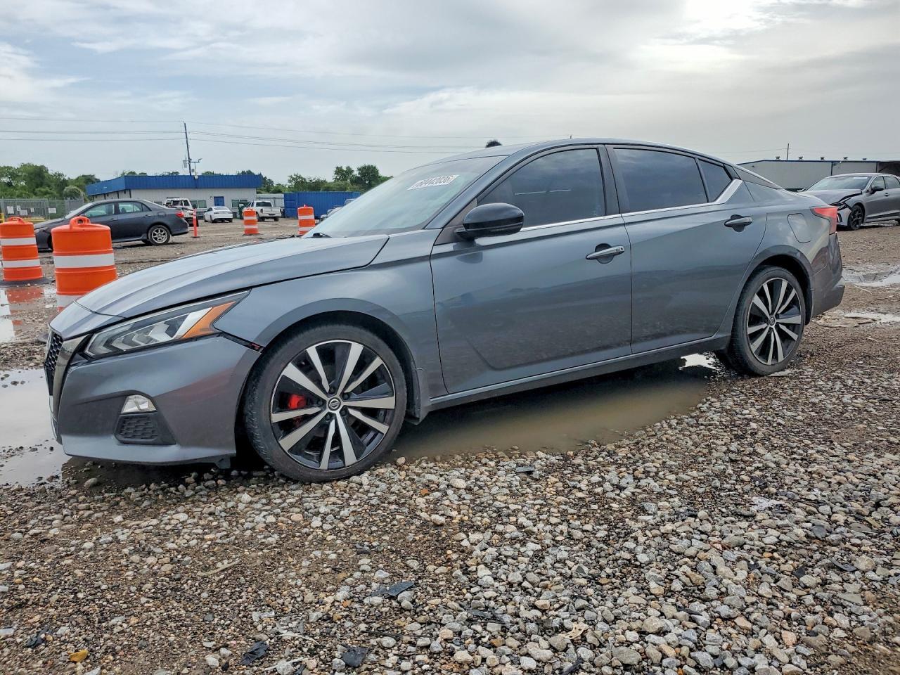 2020 Nissan Altima Sr