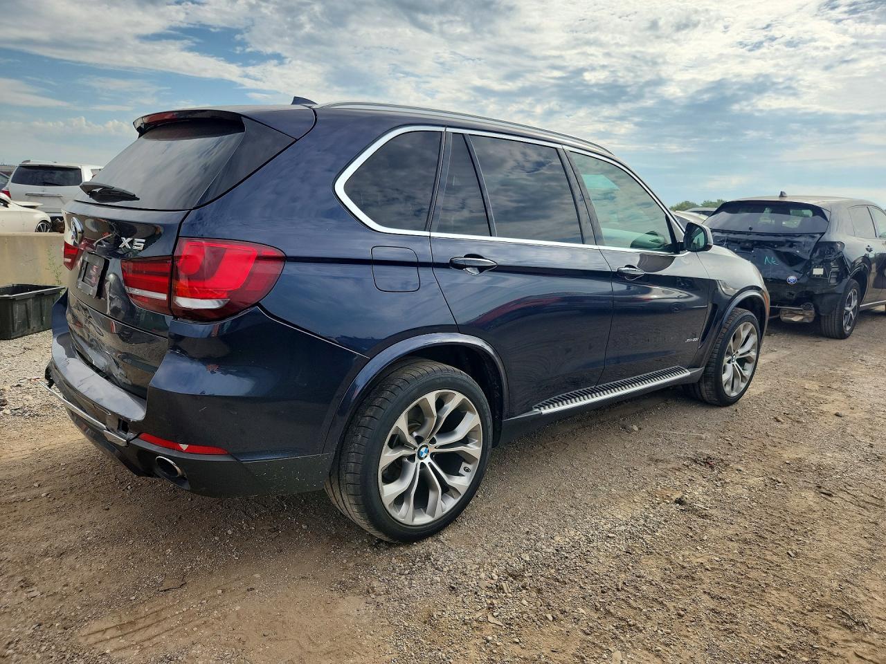 2017 BMW X5 xDrive35I - Фото 3