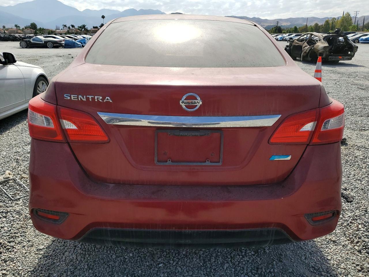 2017 Nissan Sentra - Фото 6