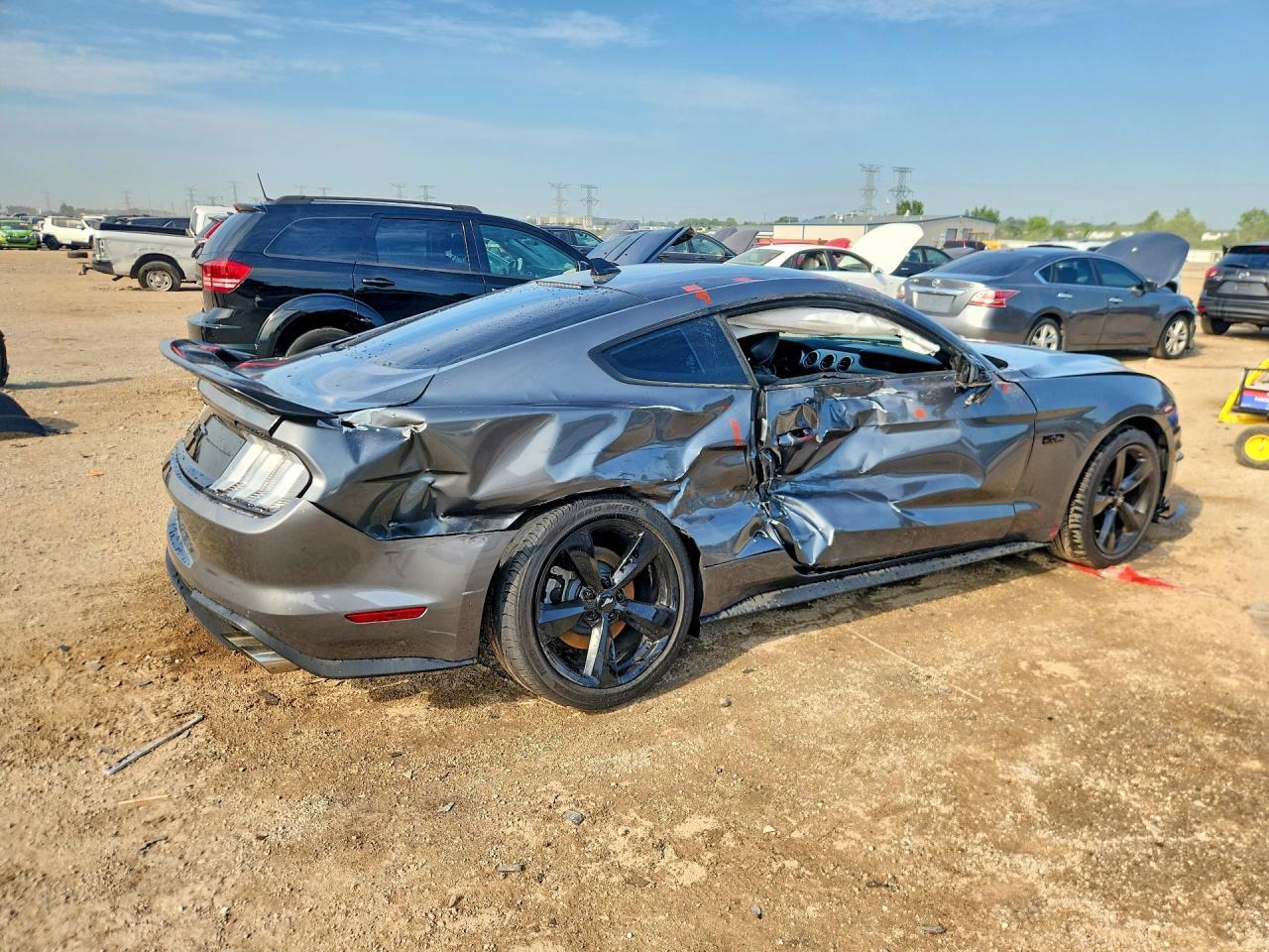 2023 Ford Mustang Gt - Фото 3
