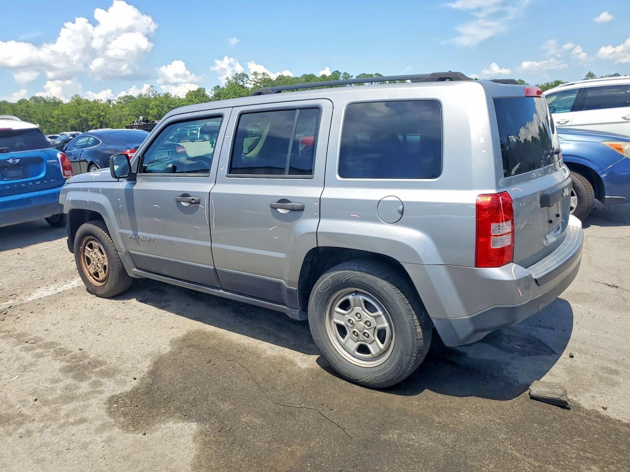 2015 Jeep Patriot Sport - Фото 2