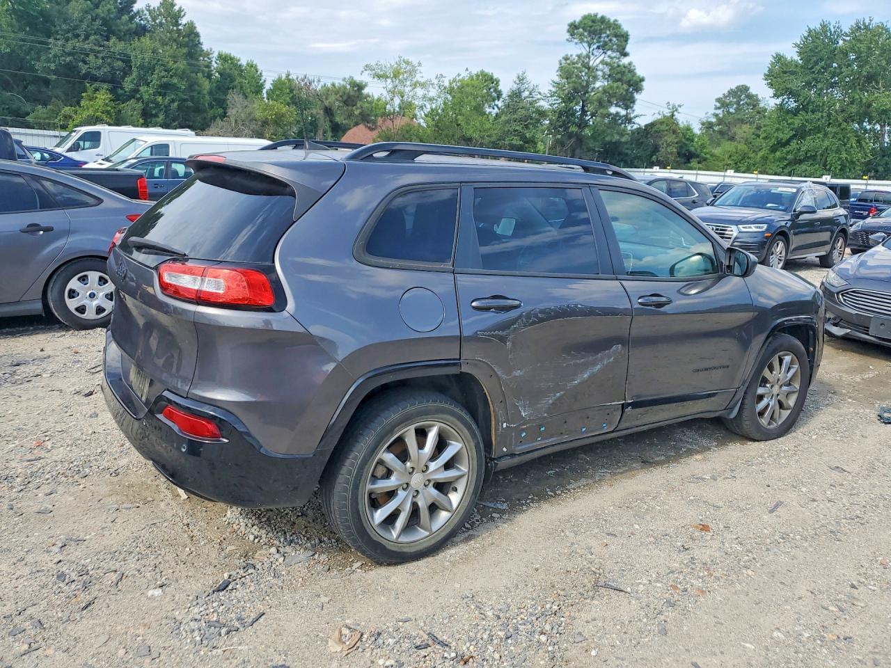 2018 Jeep Cherokee Latitude - Фото 3