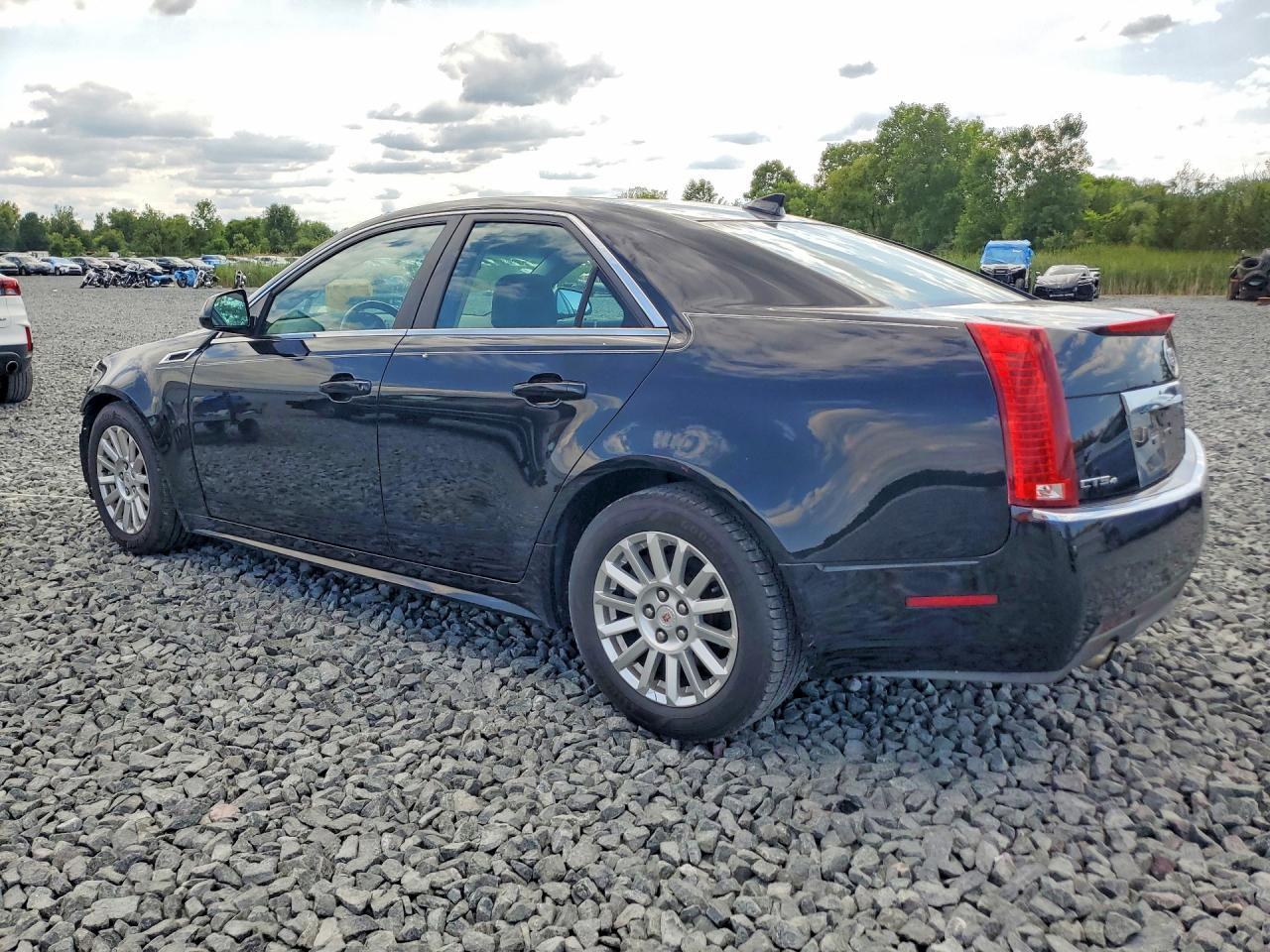 2011 Cadillac Cts Luxury Collection - Image 2