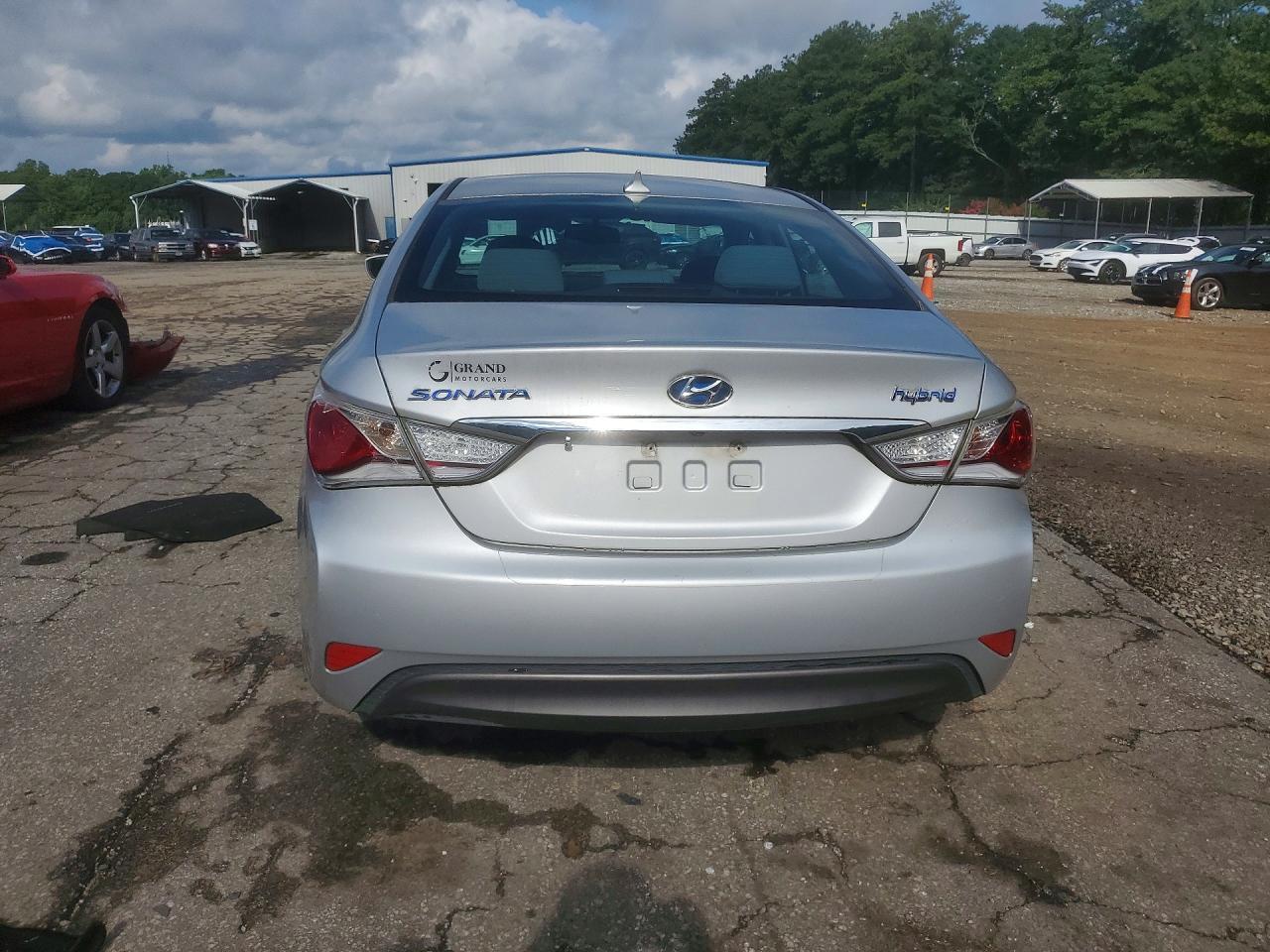2015 Hyundai Sonata Hybrid Base - Фото 6