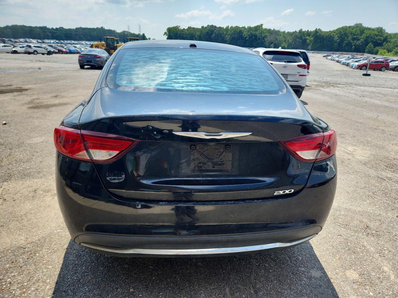 2015 Chrysler 200 Limited - Фото 6