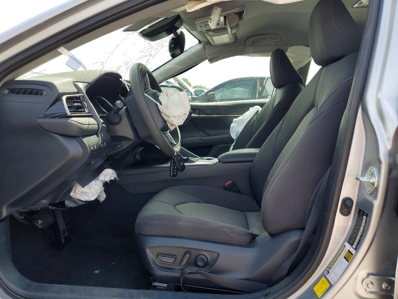 2023 Toyota Camry Le - Фото 7