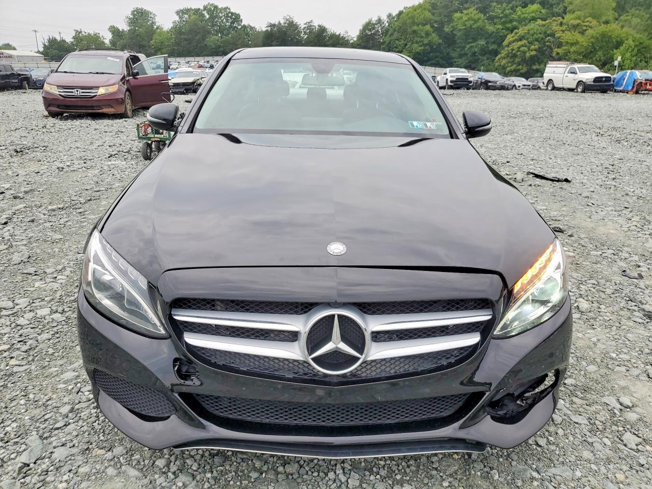 2017 Mercedes-Benz C 300 4Matic - Фото 5