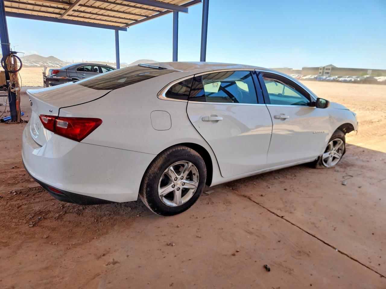 2023 Chevrolet Malibu Lt - Фото 3