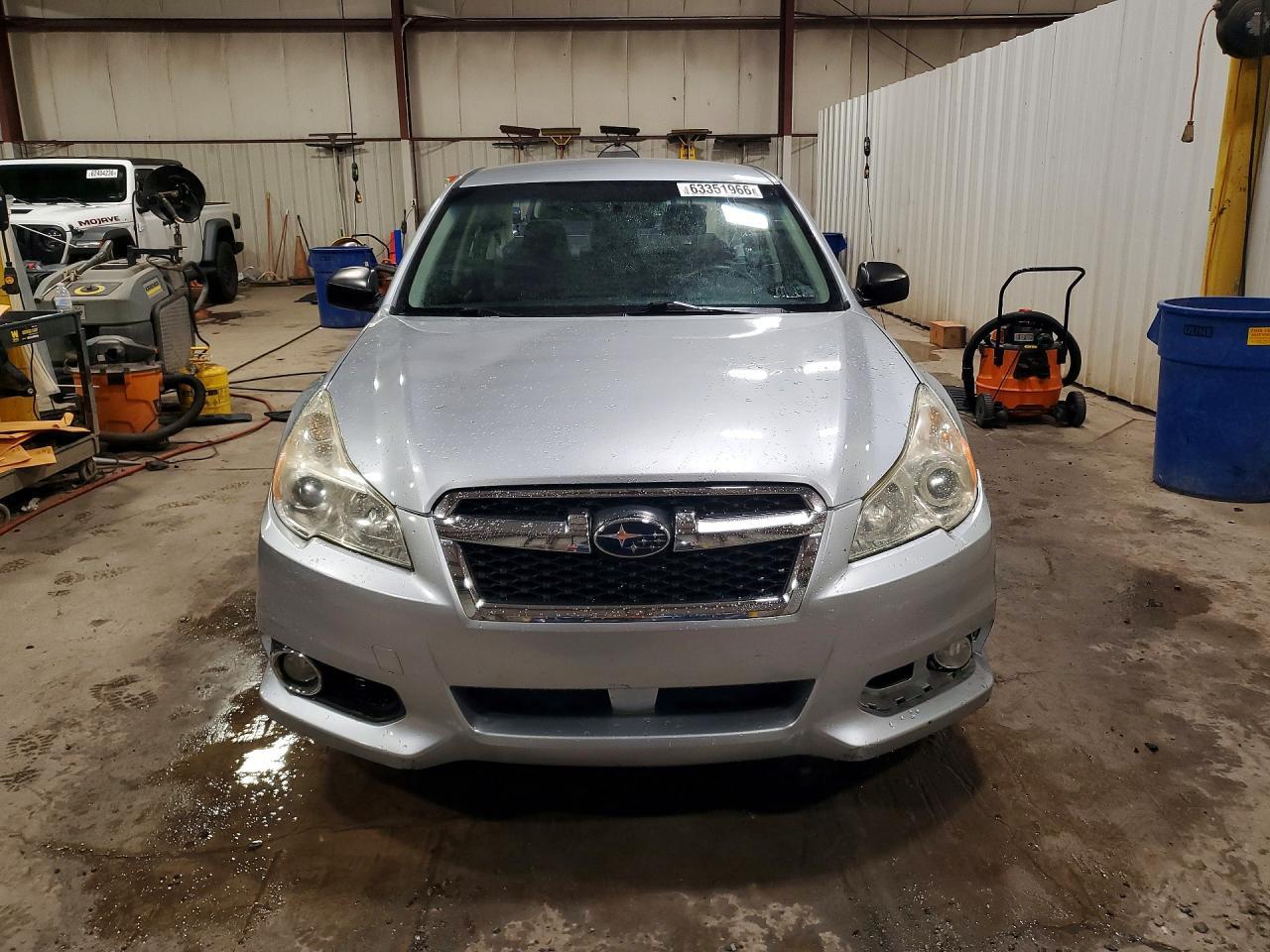 2014 Subaru Legacy 2.5I - Image 5