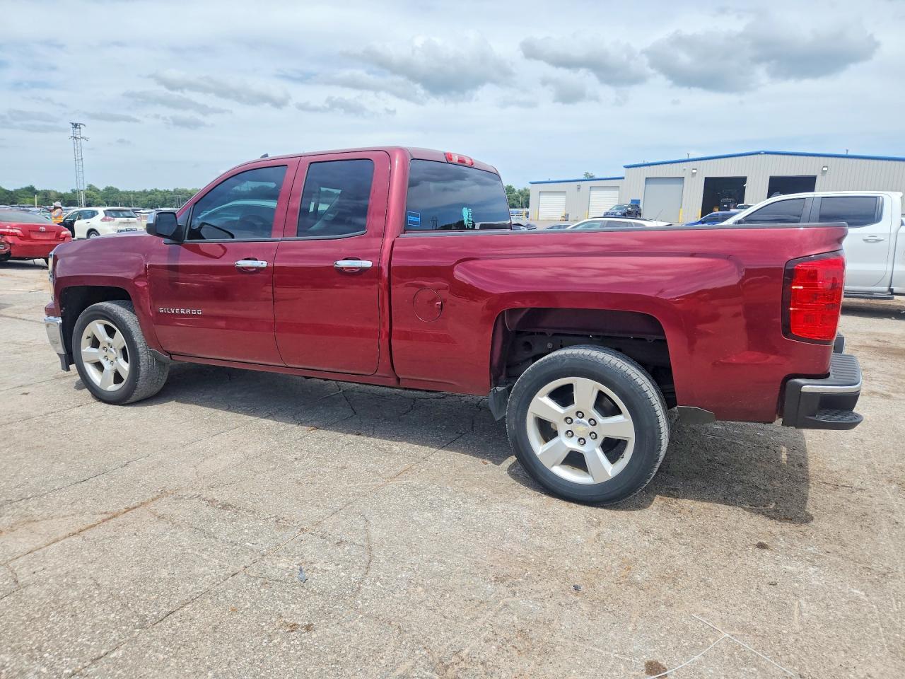 2015 Chevrolet Silverado C1500 - Image 2