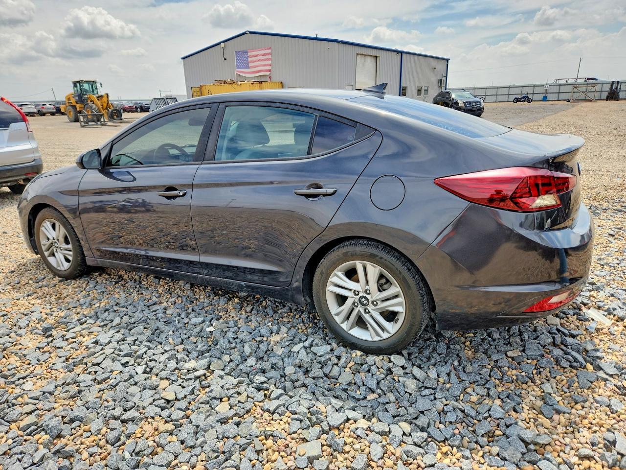 2020 Hyundai Elantra Sel - Фото 2