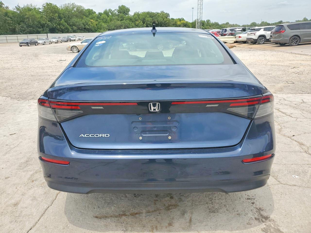 2023 Honda Accord Ex - Image 6