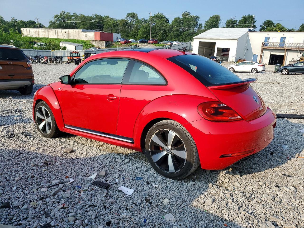 2015 Volkswagen Beetle R-Line - Фото 2