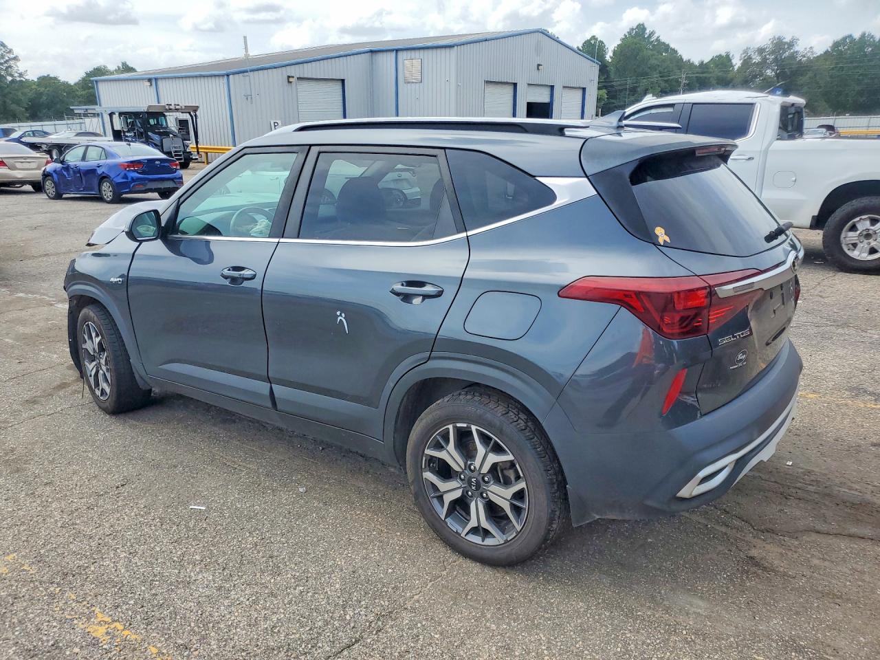 2021 Kia Seltos Ex - Фото 2