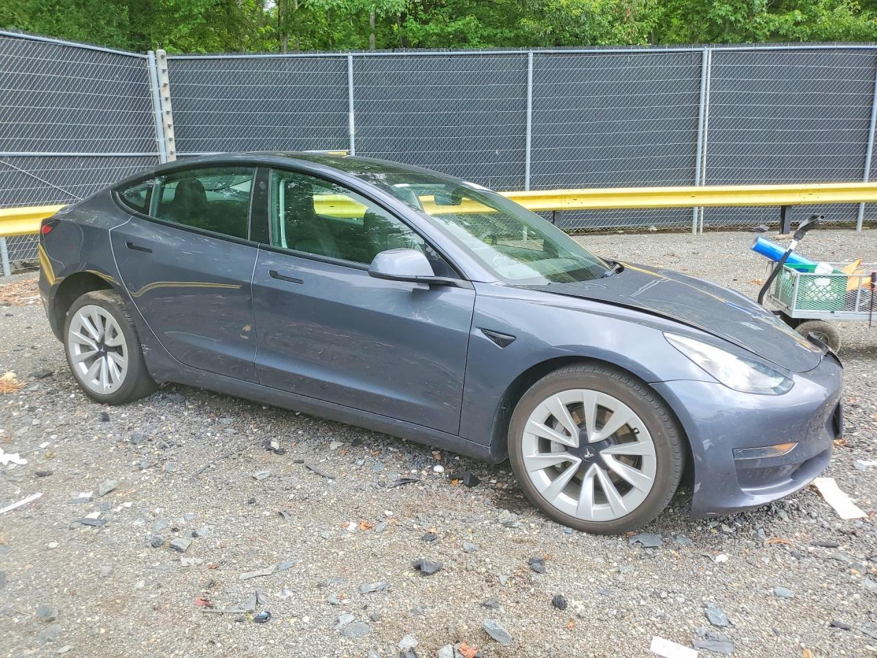 2023 Tesla Model 3 - Фото 4