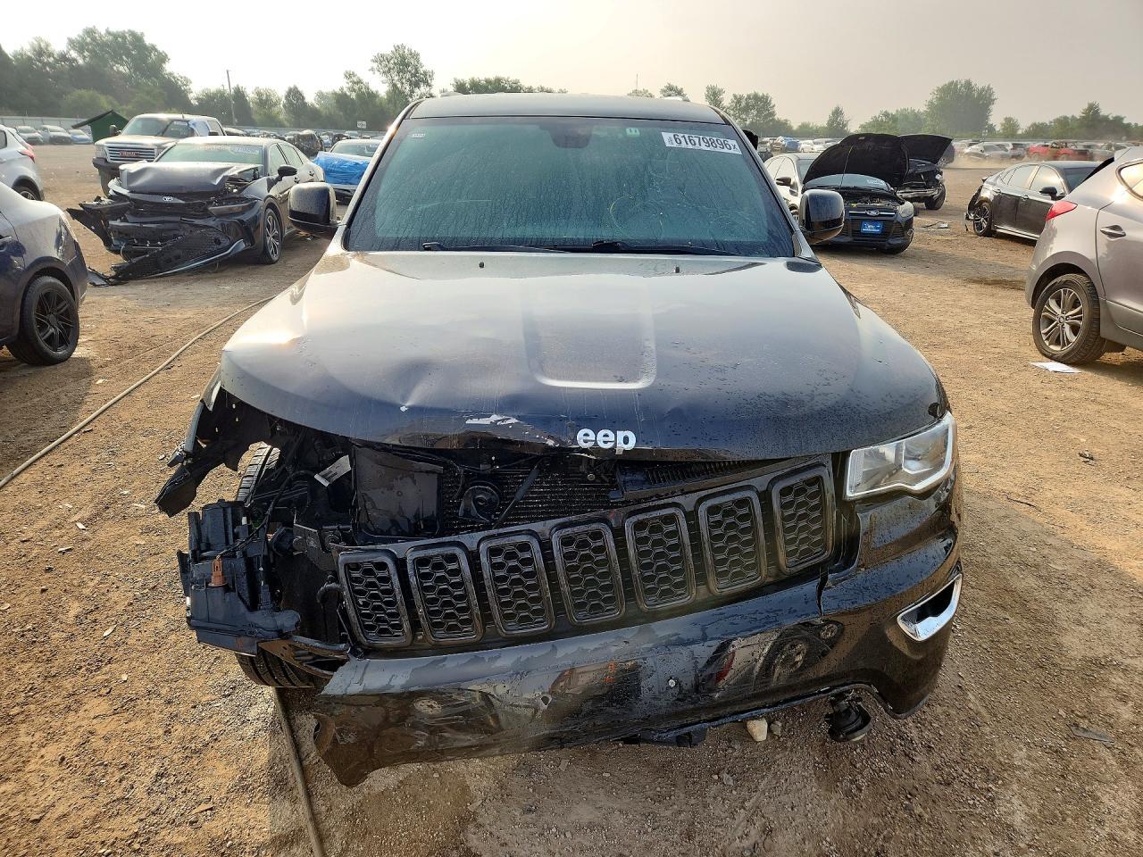 2018 Jeep Grand Cherokee Laredo - Image 5