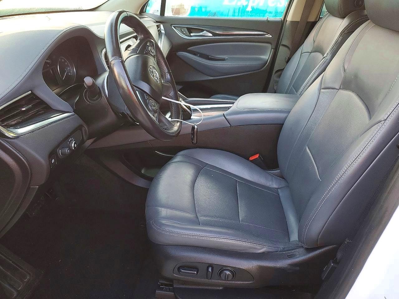 2018 Buick Enclave Essence - Image 7