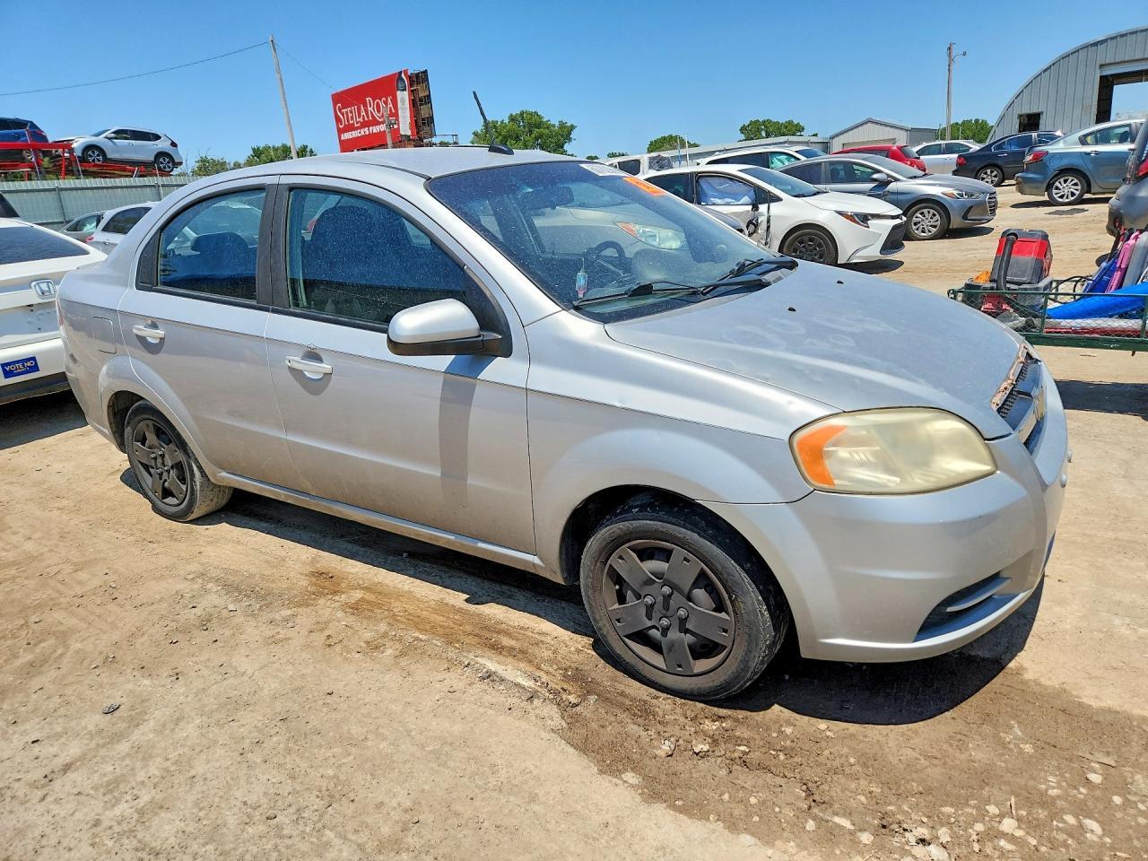 2010 Chevrolet Aveo Ls - Image 4