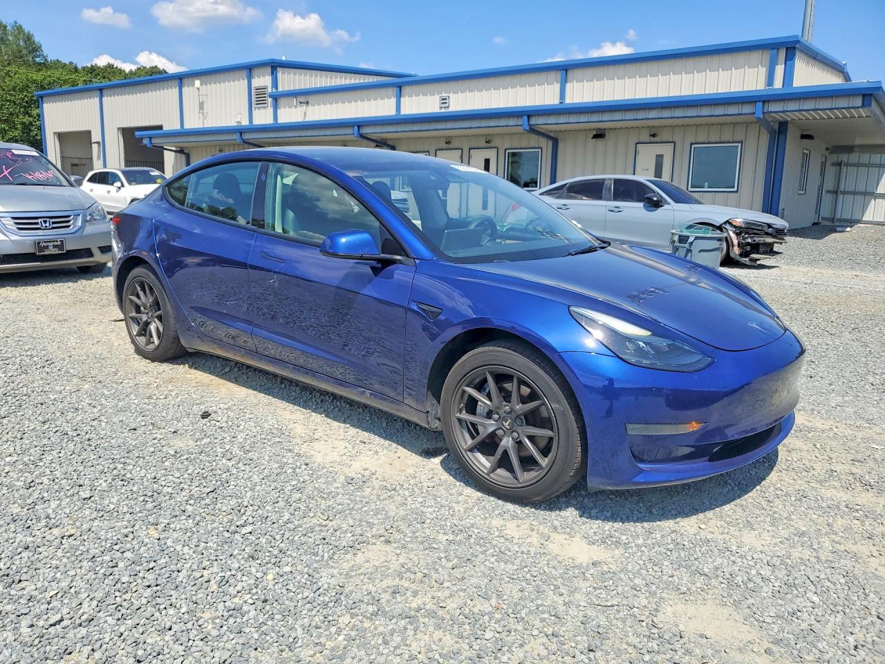 2023 Tesla Model 3 - Image 4