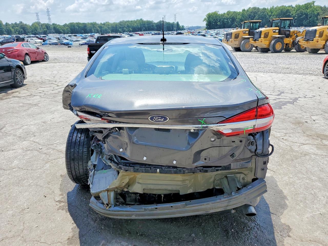 2017 Ford Fusion Se - Фото 6