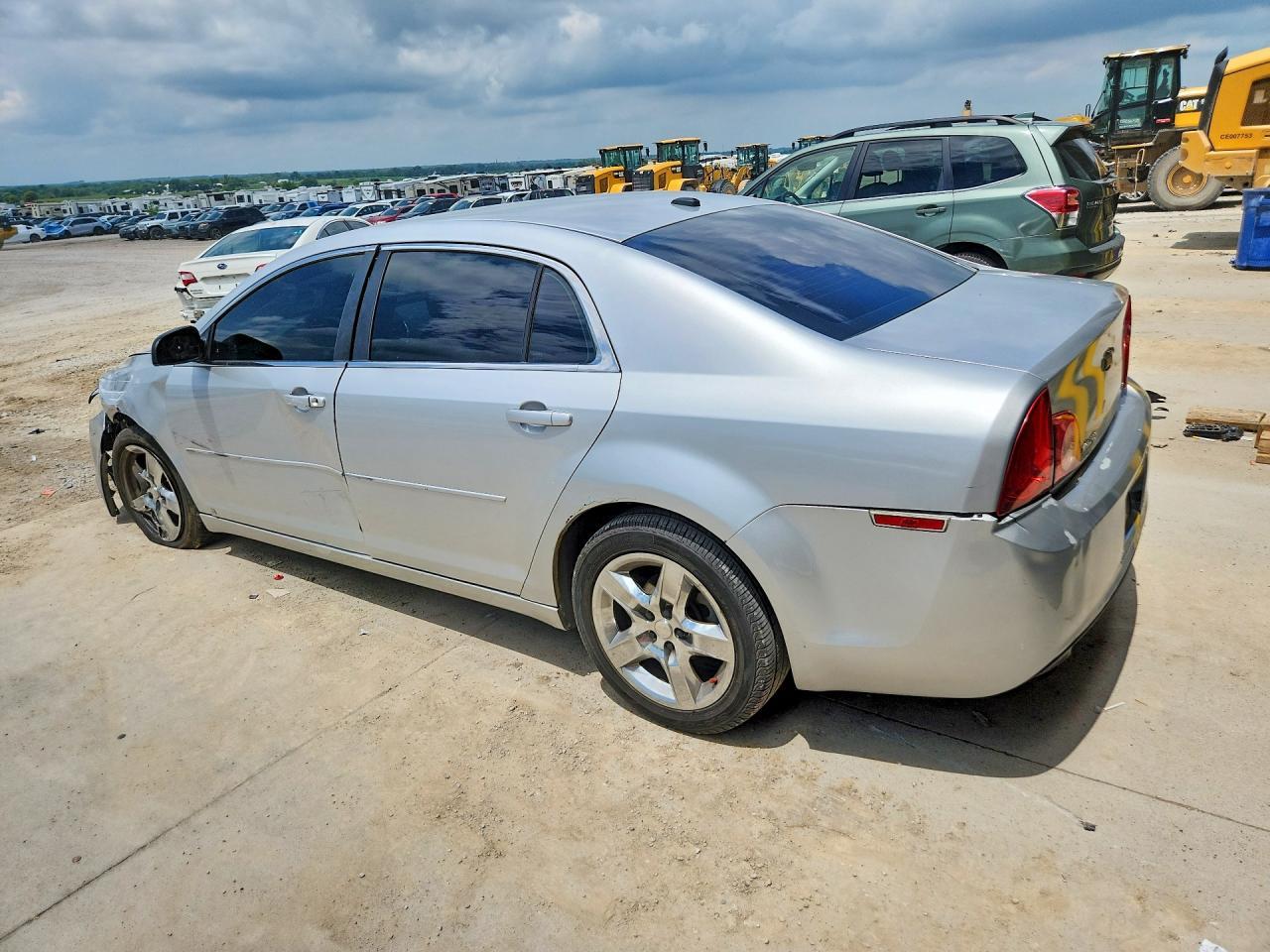 2009 Chevrolet Malibu Ls - Фото 2